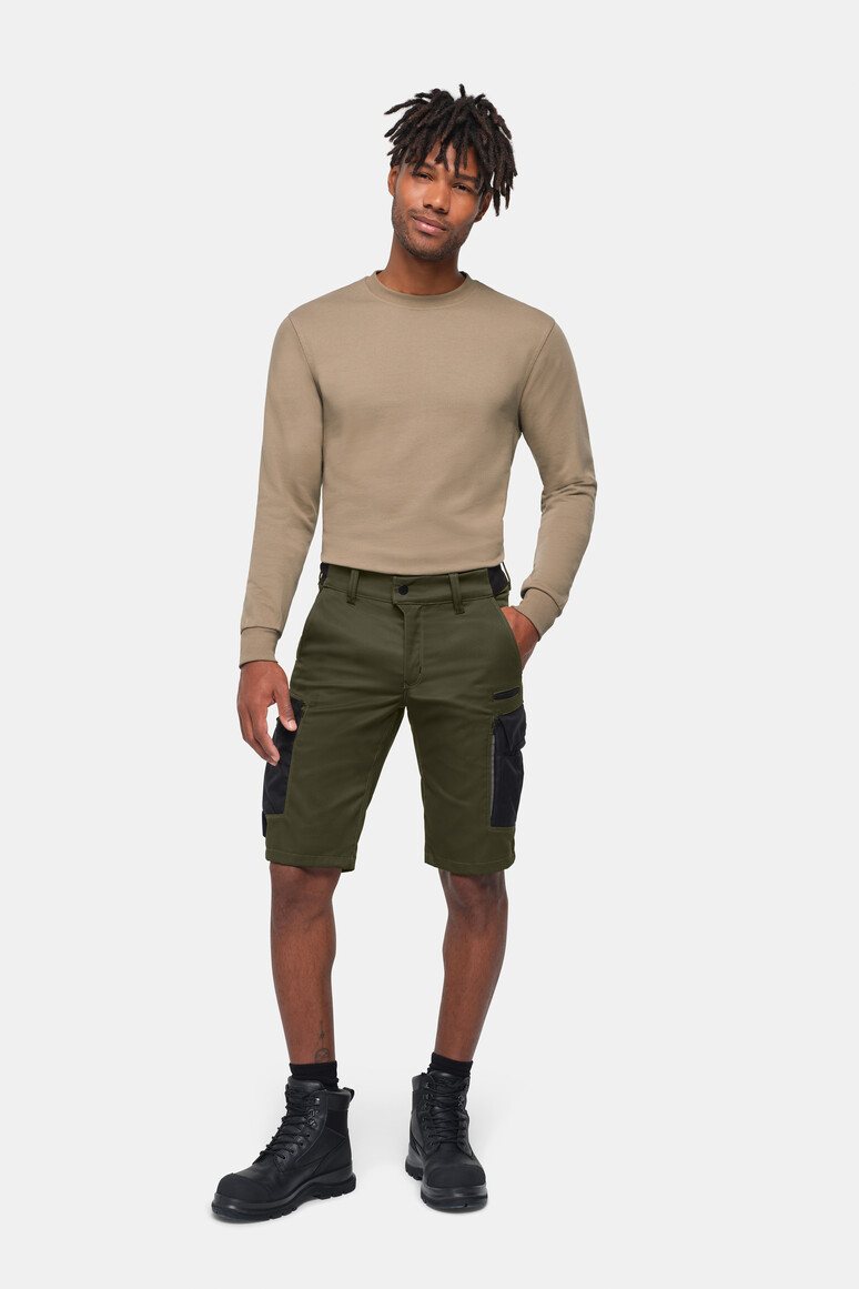 HAKRO 753 Worker-Performanceshorts ECO in Olive – Modellansicht