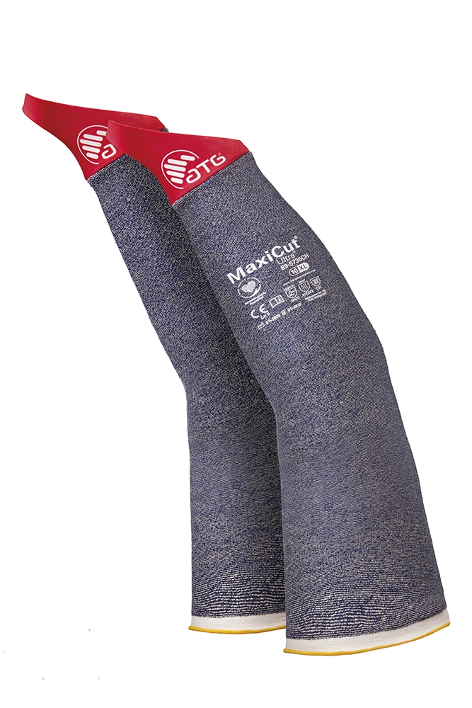 ATG® MaxiCut® Ultra™ Schnittschutz-Armstulpe m.Daumen.(89-5735CH) in Blau/Rot – Vorderansicht
