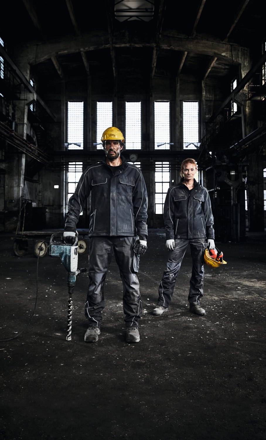 Daiber Workwear Softshell Jacket - SOLID - in Navy – Modellansicht