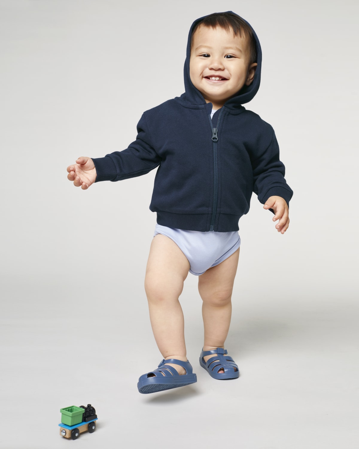 Stanley Stella Baby Connector in French Navy – Modellansicht
