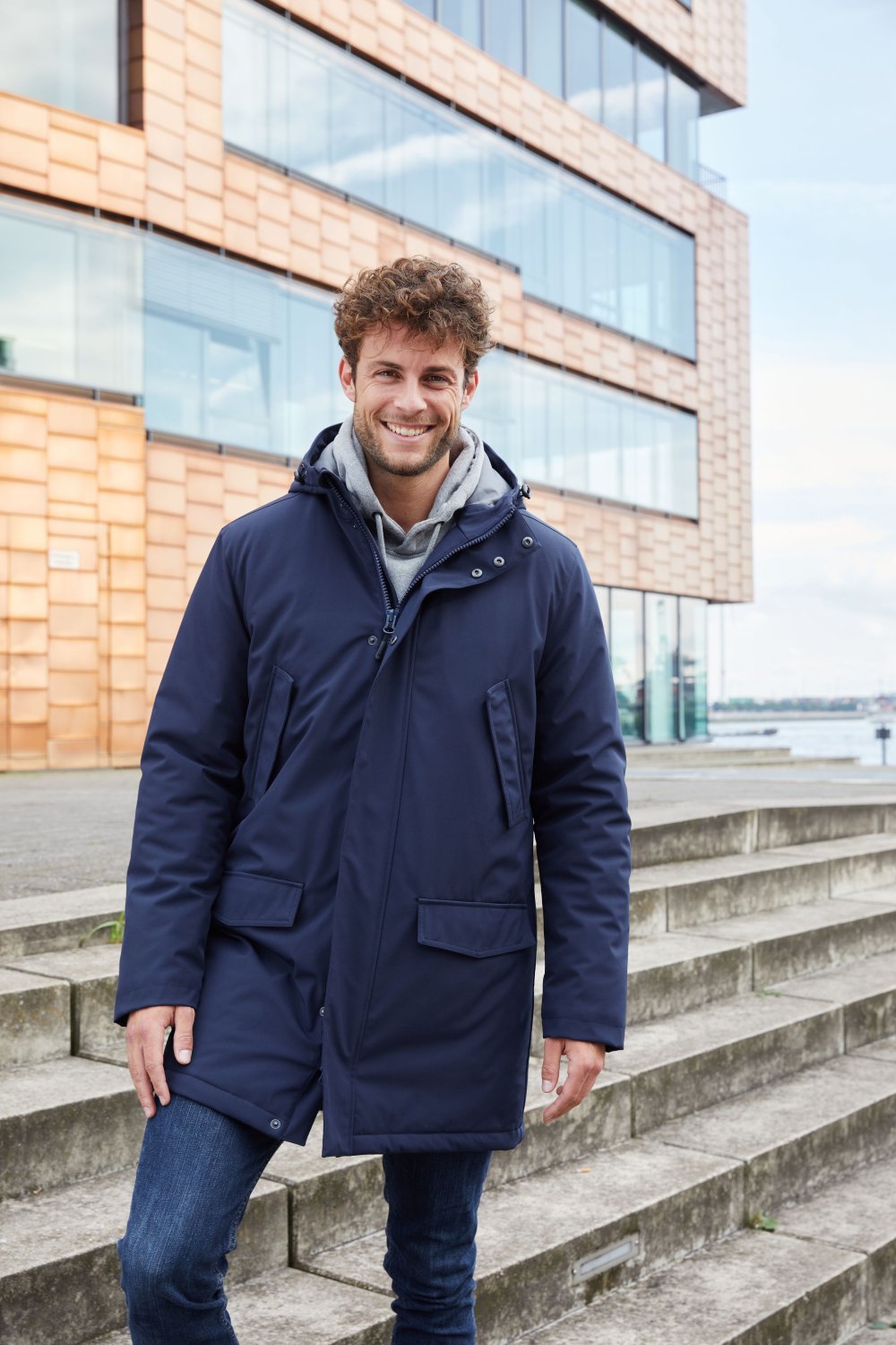 Daiber Men's Business Parka in Black – Modellansicht