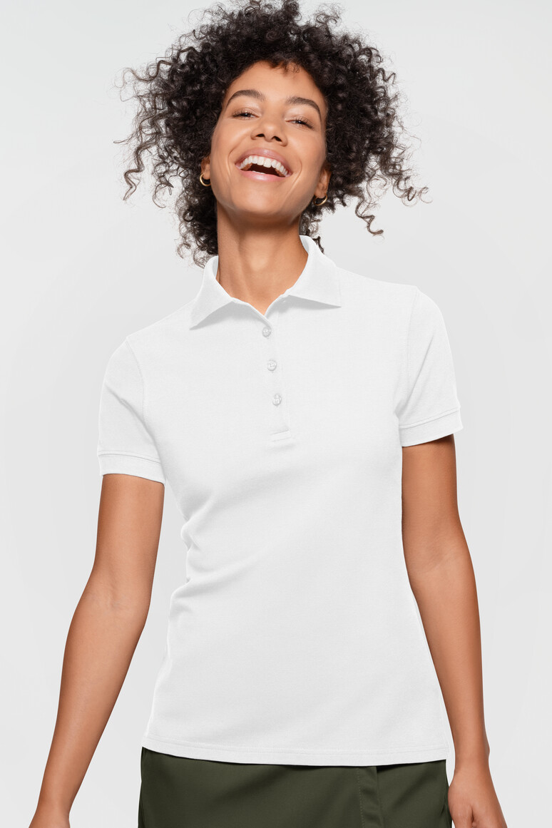 HAKRO 303 Label-Free Damen Poloshirt Heavy MIKRALINAR® ECO in Weiß – Modellansicht