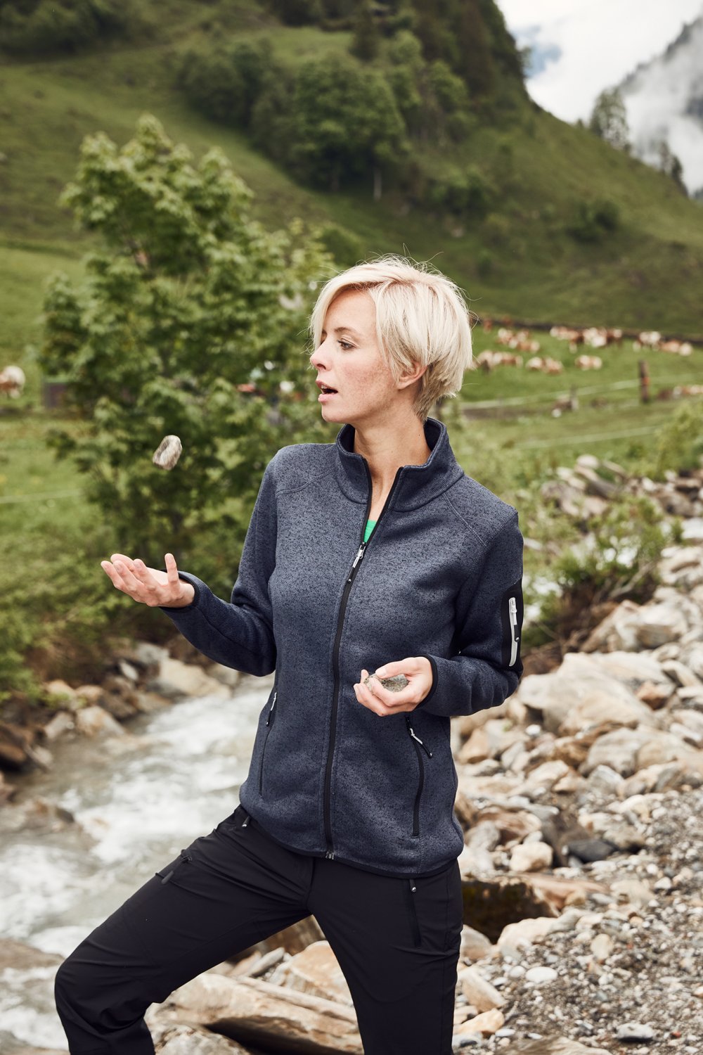 Daiber Ladies' Knitted Fleece Jacket in Dark-Grey-Melange/Silver – Modellansicht