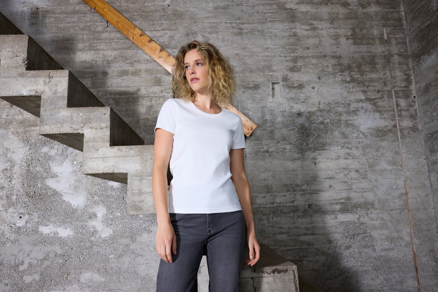 Daiber Ladies' T-Shirt 1:1 Rib OCS Standard in White – Modellansicht