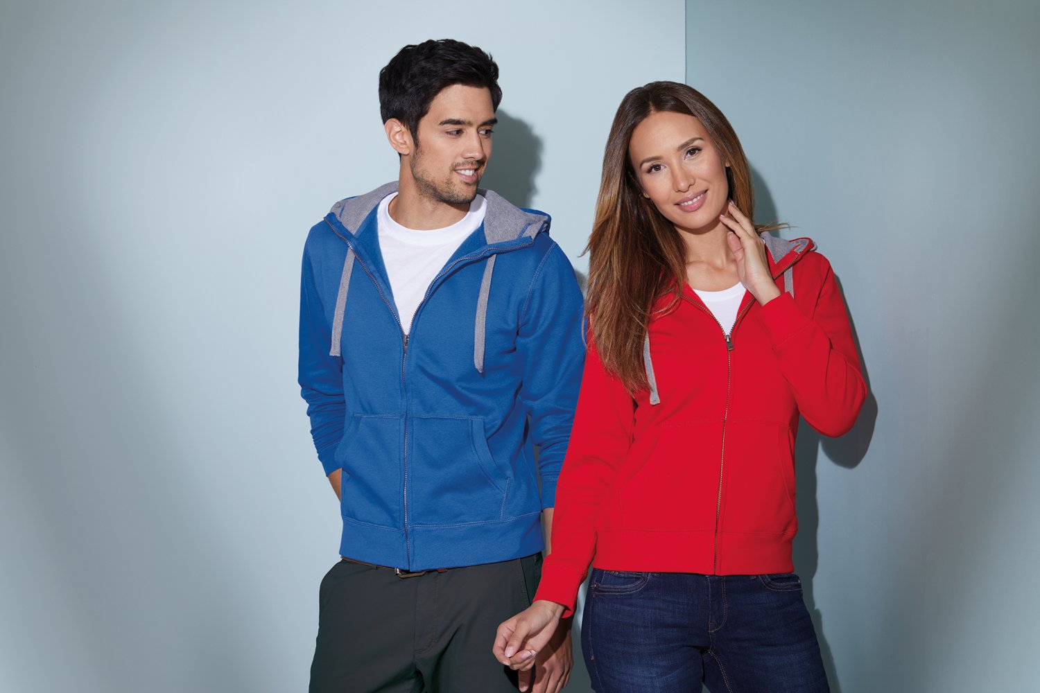 Daiber Men's Lifestyle Zip-Hoody in Black/Grey-Heather – Modellansicht