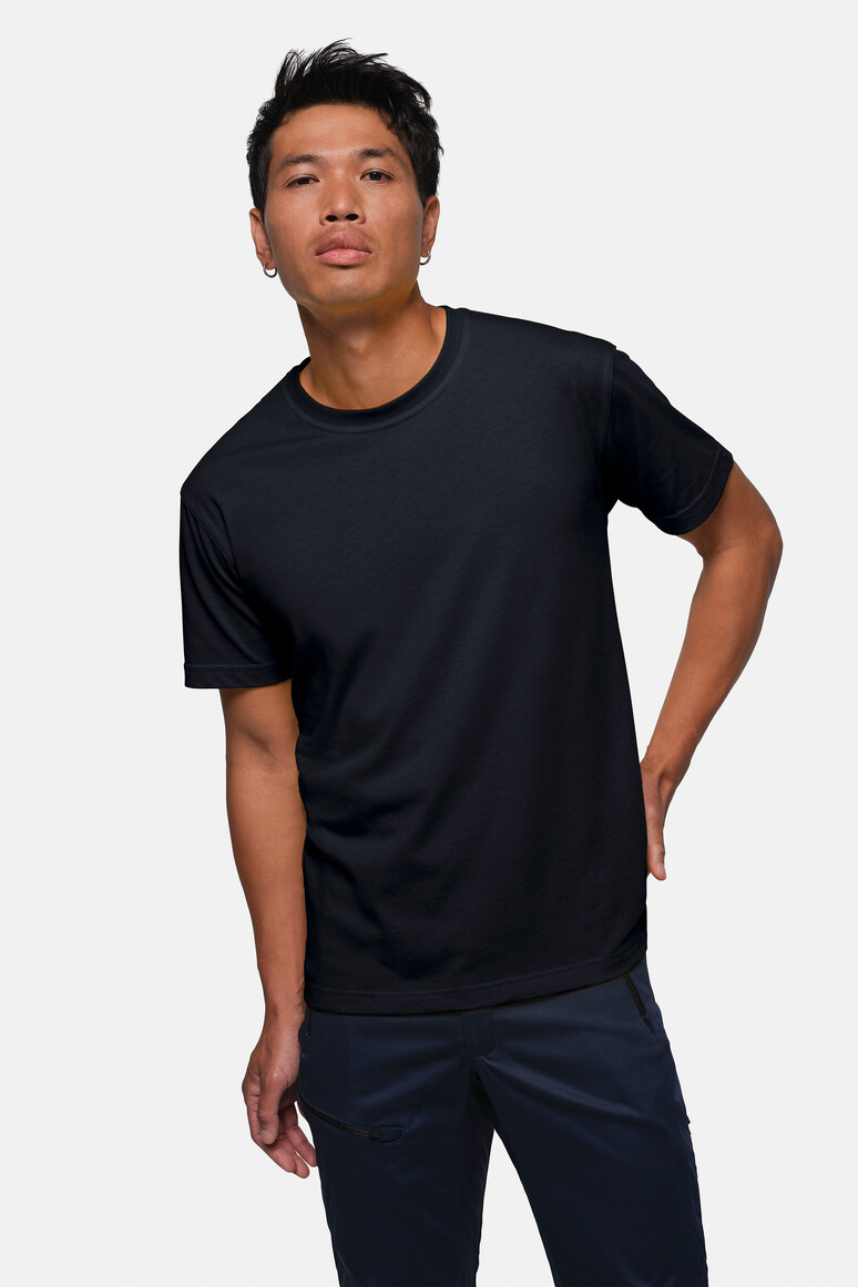 HAKRO 281 T-Shirt MIKRALINAR® in Schwarz – Modellansicht