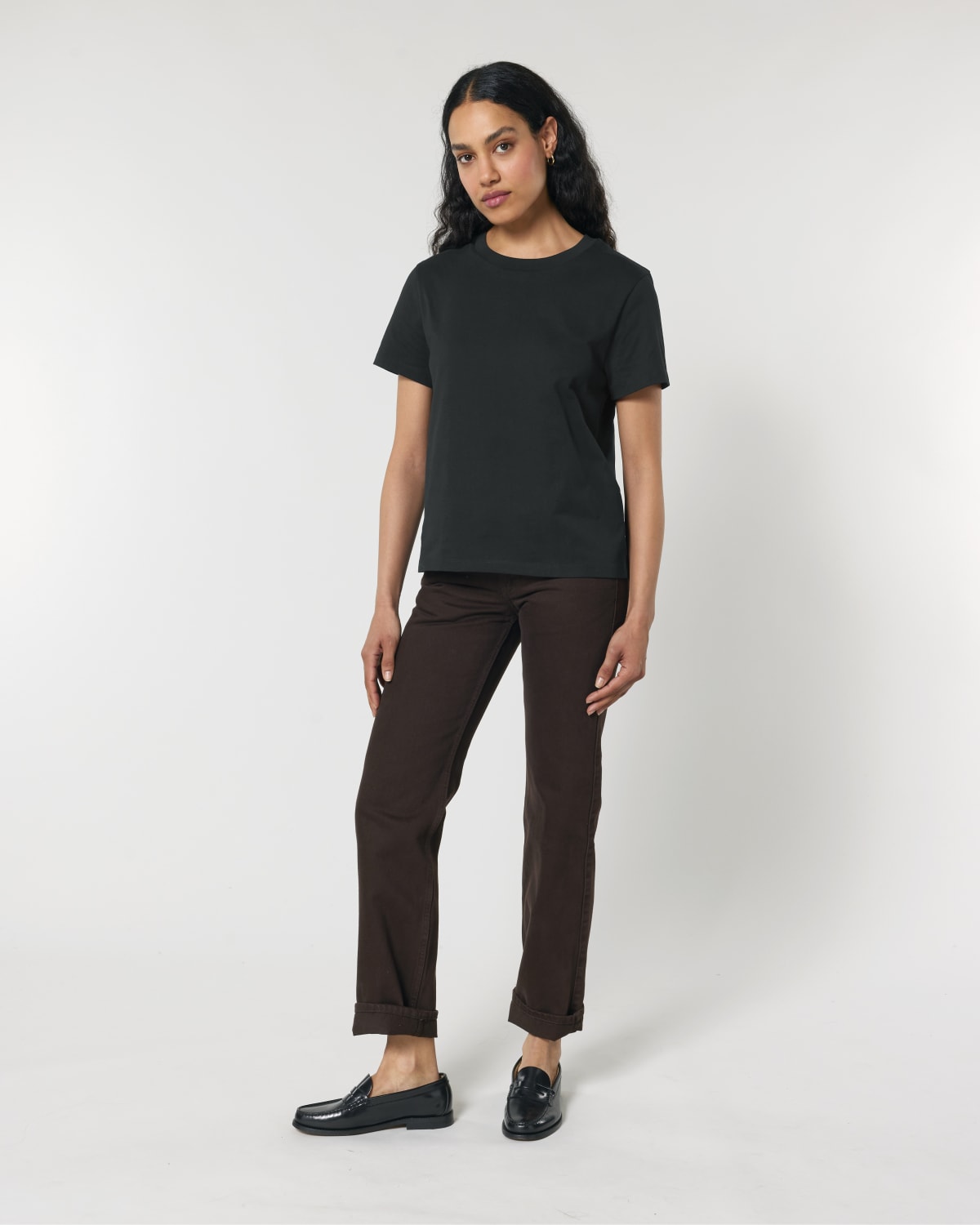 Stanley Stella Stella Muser in Black – Modellansicht