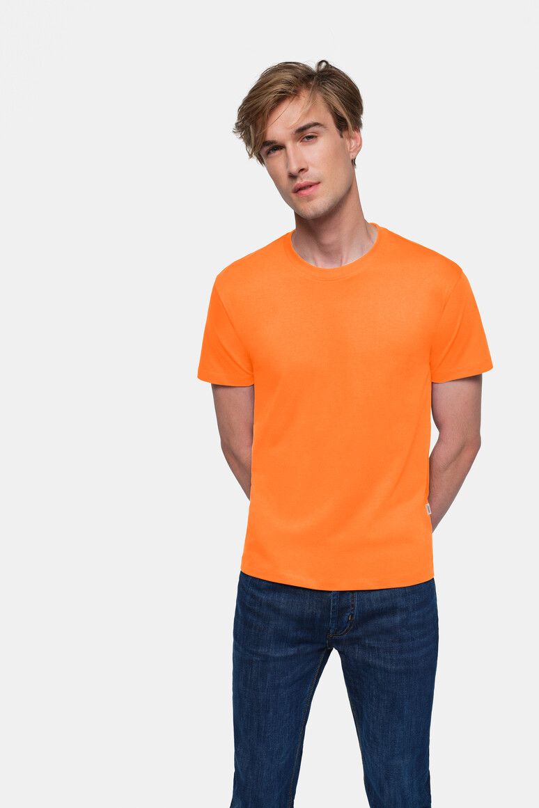 HAKRO 292 T-Shirt Classic in Orange – Modellansicht