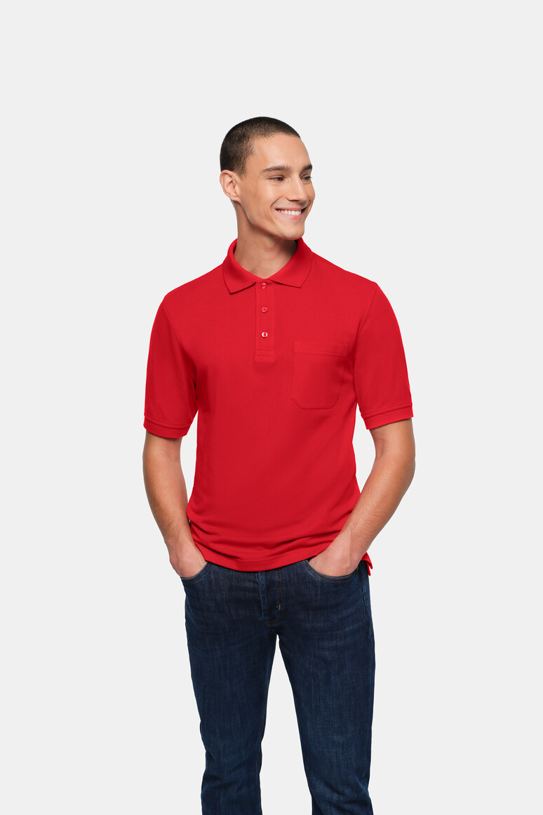 HAKRO 802 Pocket-Poloshirt Top in Rot – Modellansicht