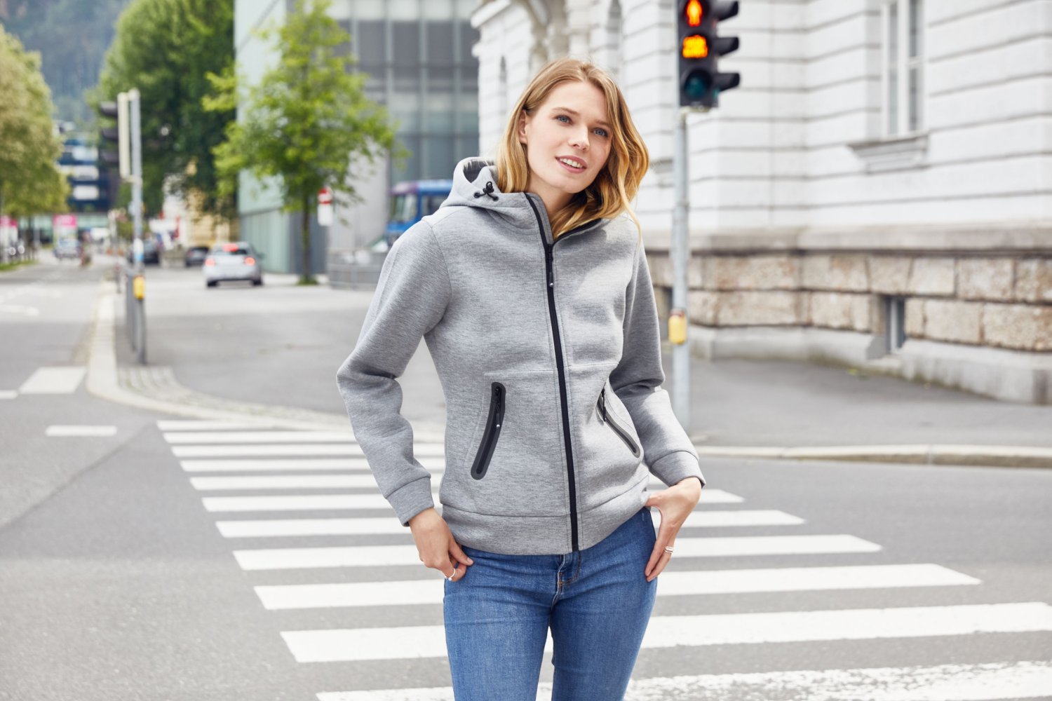 Daiber Ladies' Hooded Jacket in Dark-Melange – Modellansicht