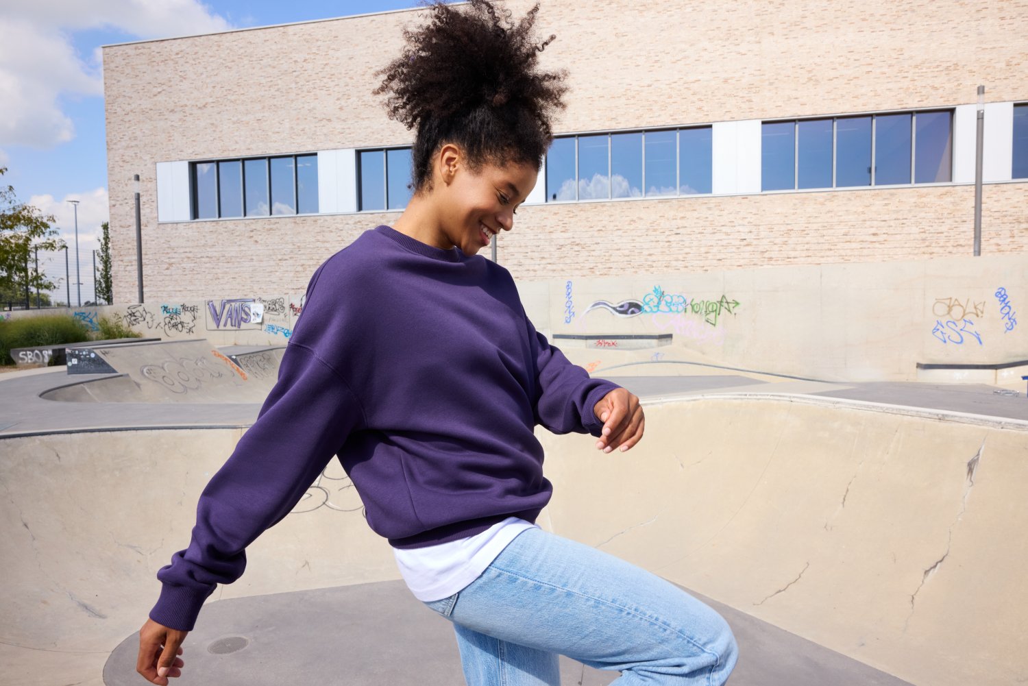 Daiber Oversized Sweat UNISEX OCS Blended & RCS in Black – Modellansicht