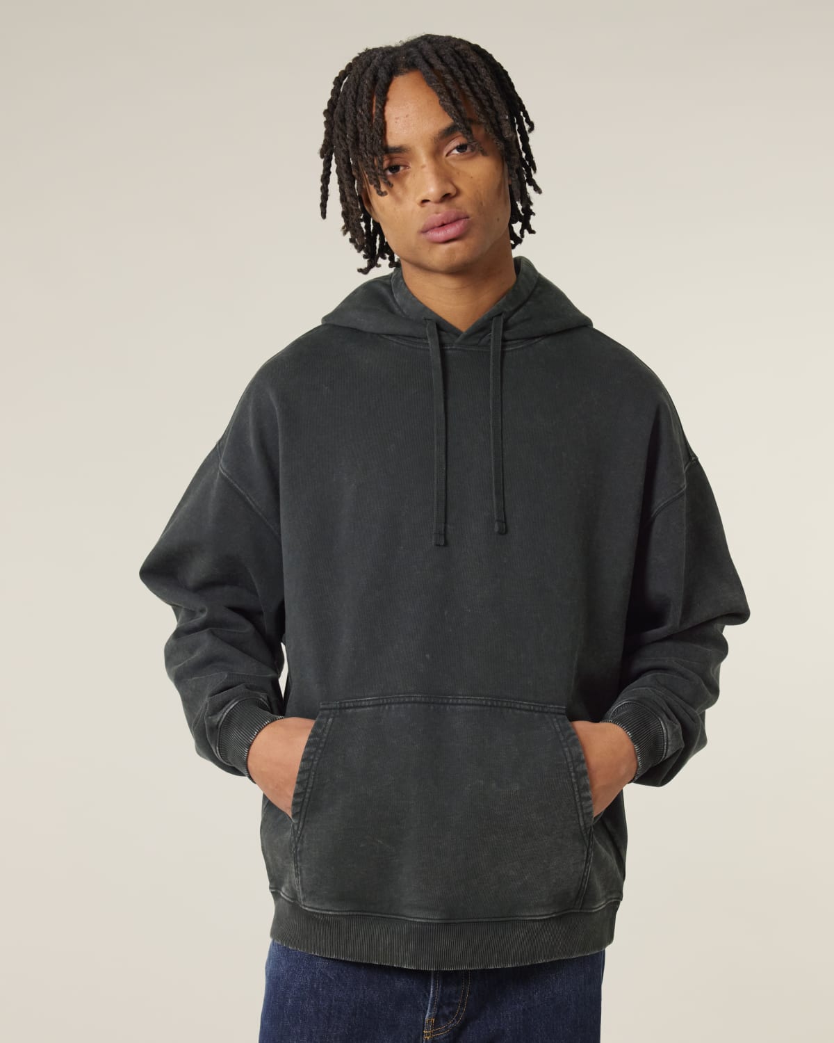 Stanley Stella Slammer 2.0 vintage in G. Dyed Black Rock – Modellansicht