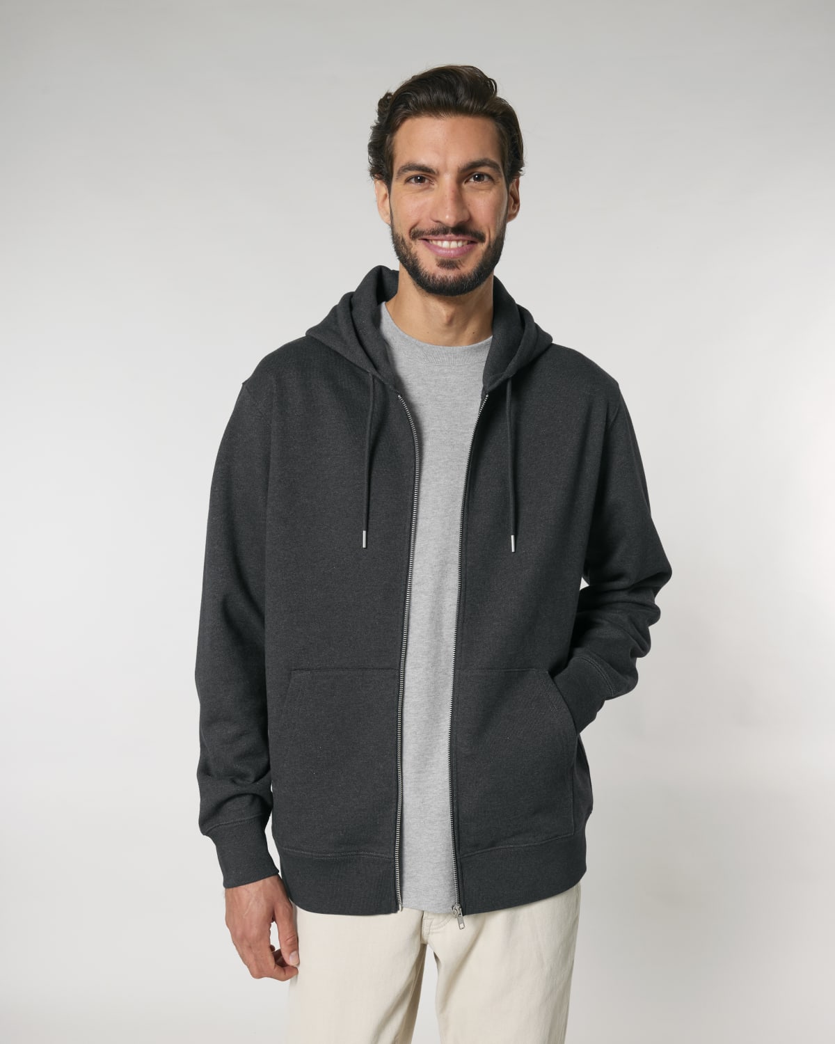 Stanley Stella Cultivator 2.0 in Dark Heather Grey – Modellansicht