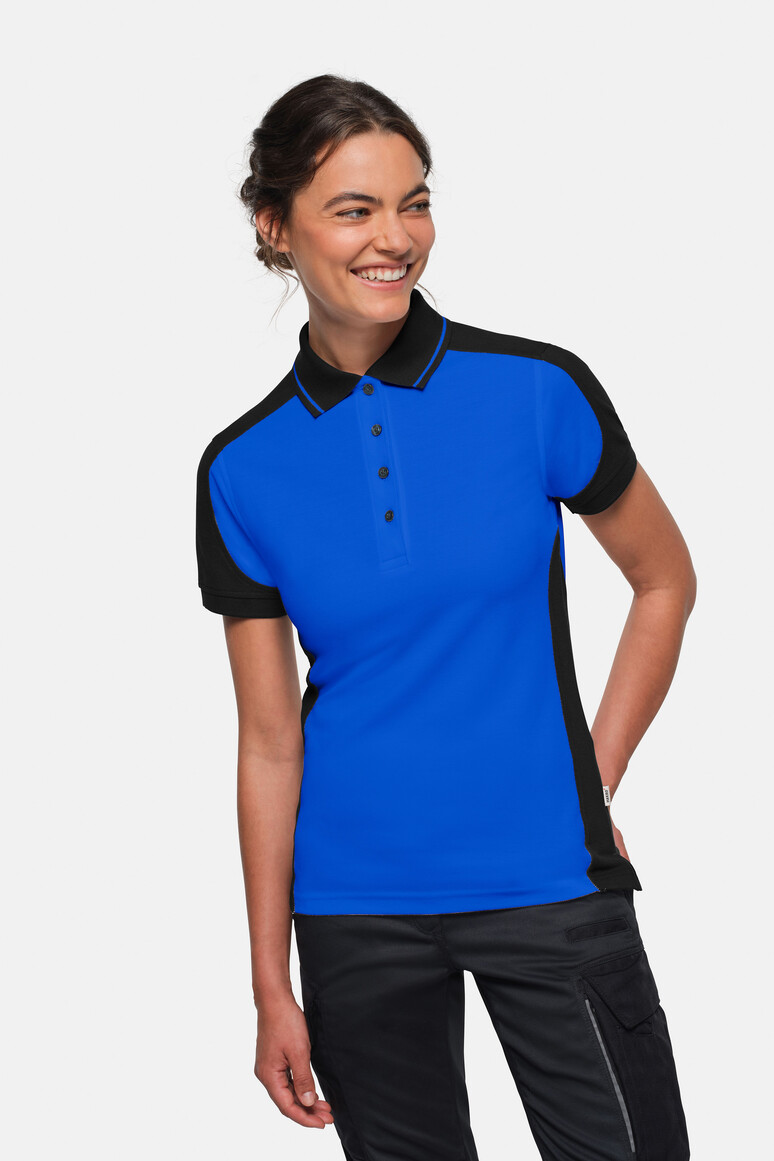 HAKRO 339 Damen Poloshirt Contrast MIKRALINAR® ECO in Royalblau/Schwarz – Modellansicht