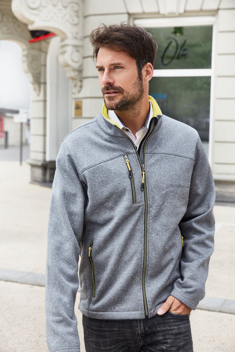 Daiber Men's Softshell Jacket in Dark-Melange/Black – Modellansicht