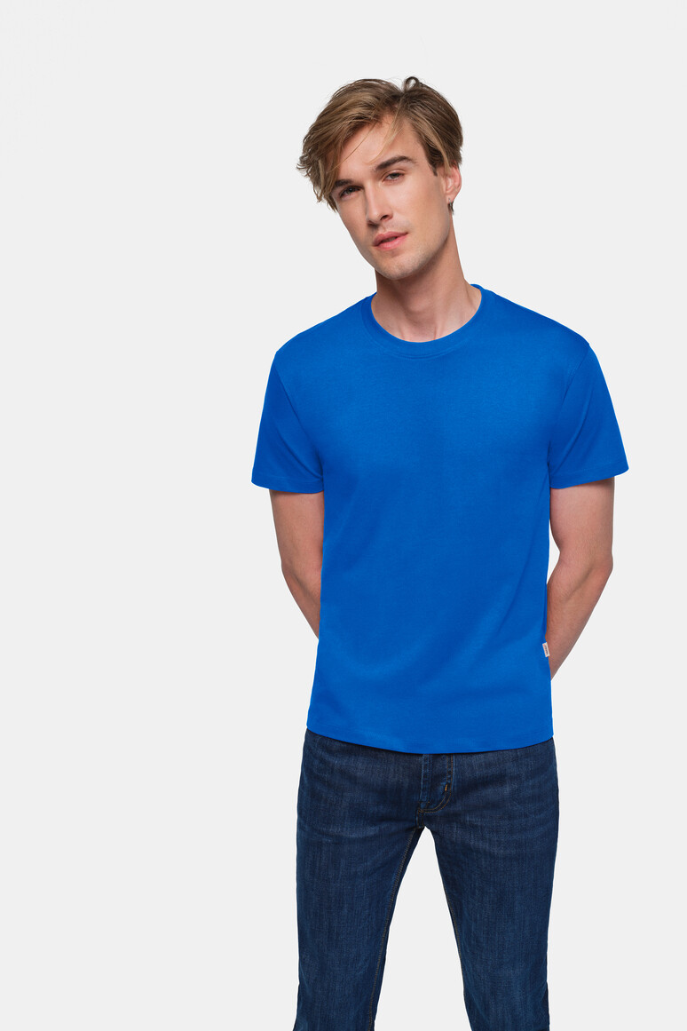 HAKRO 292 T-Shirt Classic in Royalblau – Modellansicht