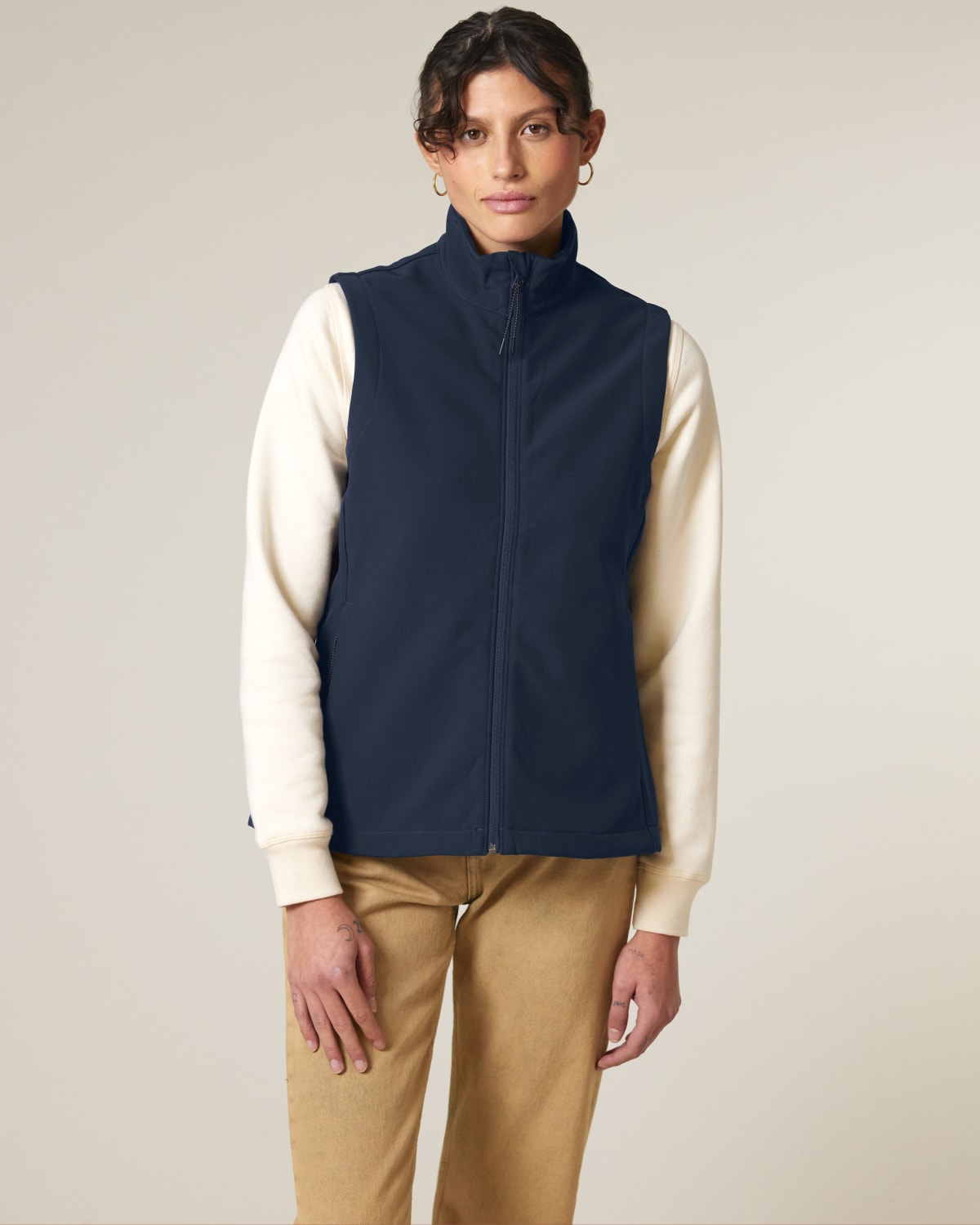 Stanley Stella Stella Trail Blazer in French Navy – Modellansicht