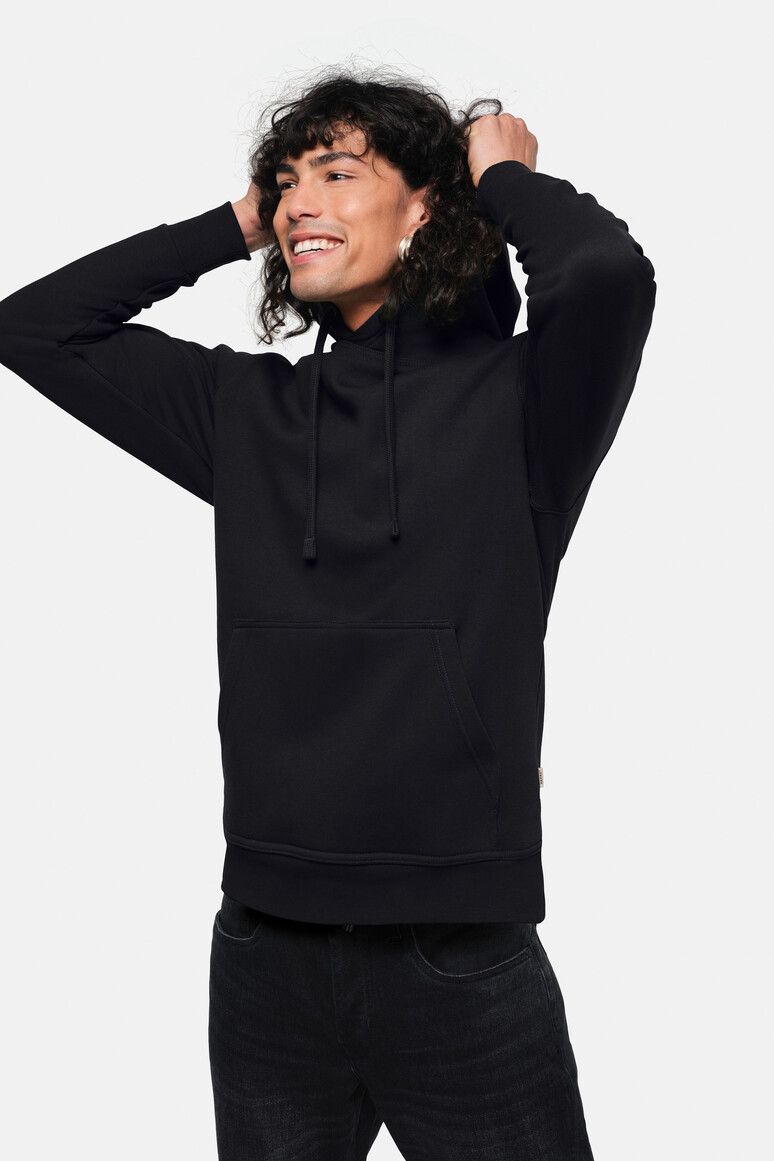 HAKRO 601 Kapuzen-Sweatshirt Premium in Schwarz – Modellansicht