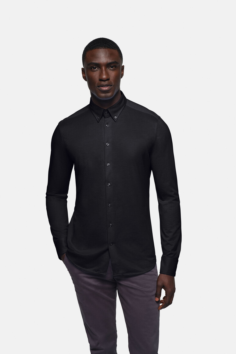 HAKRO 130 Hemd Natural Stretch Regular in Schwarz – Modellansicht