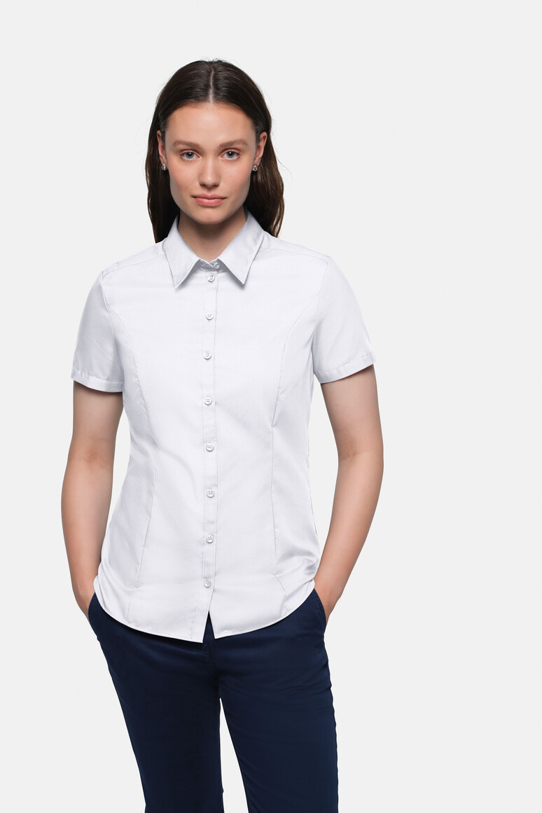 HAKRO 112 1/2-Arm Bluse Business in Weiß – Modellansicht