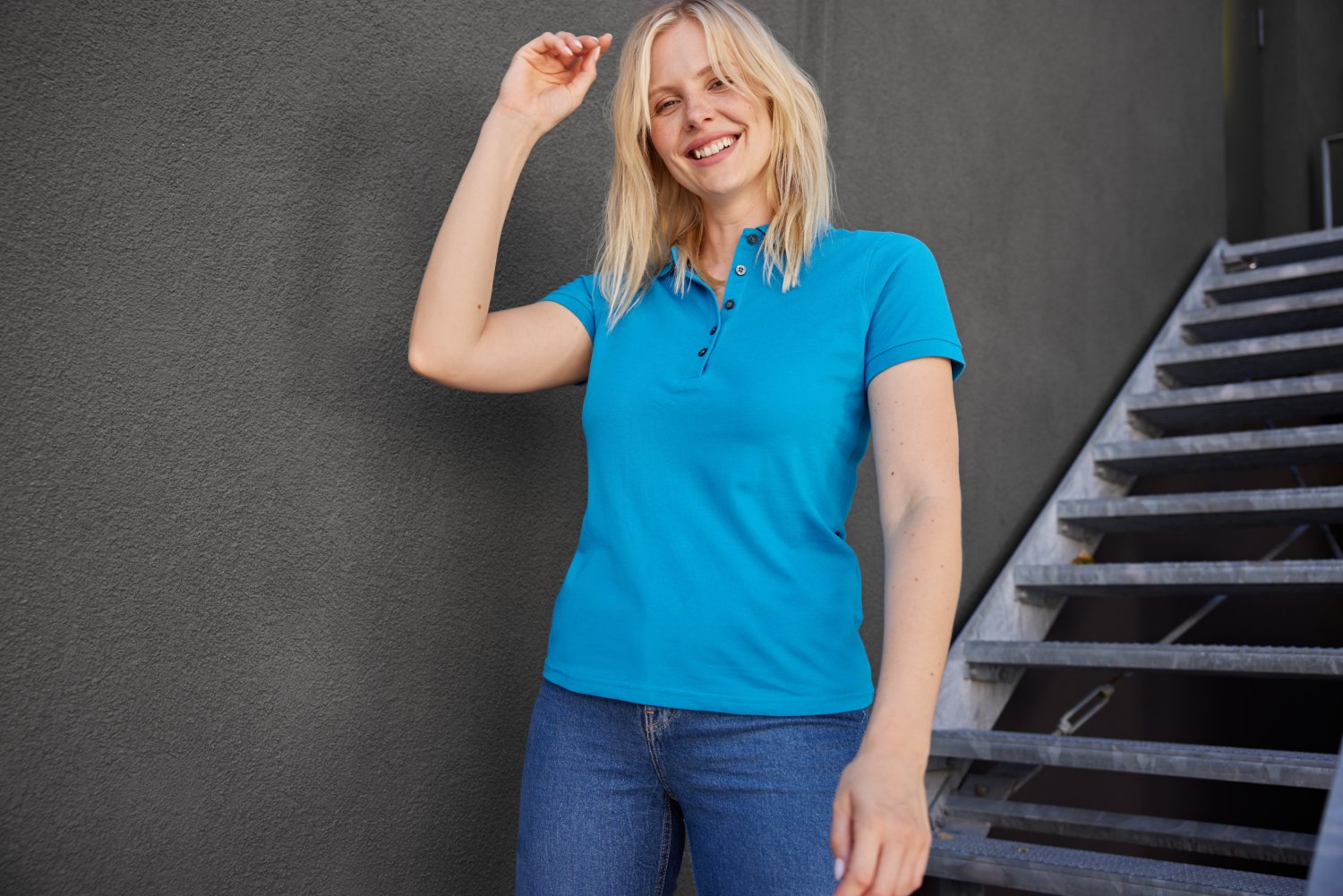 Daiber Ladies' Pima Polo in Navy – Modellansicht
