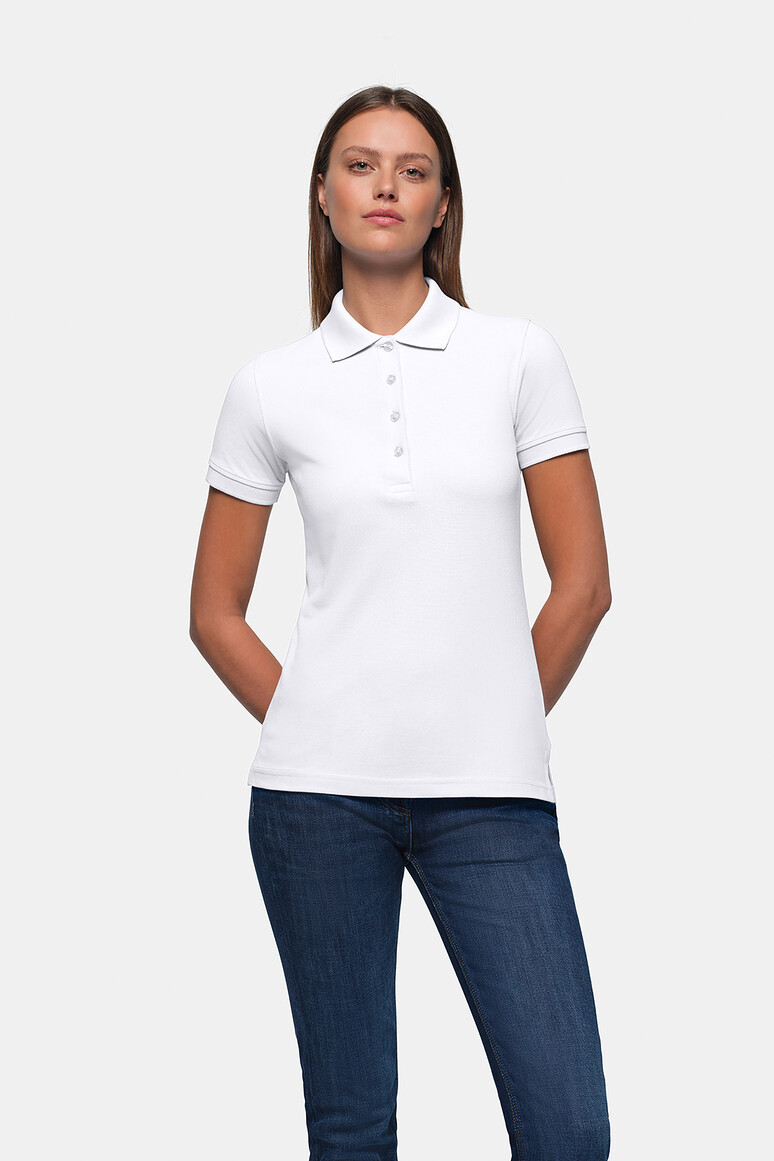 HAKRO 110 Damen Poloshirt Classic in Weiß – Modellansicht