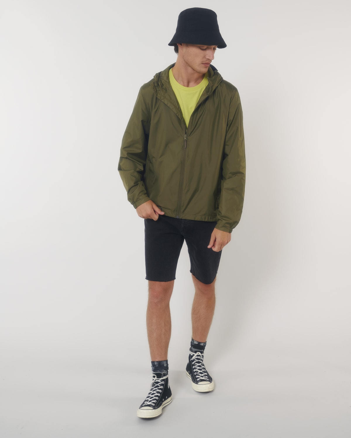 Stanley Stella Commuter in British Khaki – Modellansicht