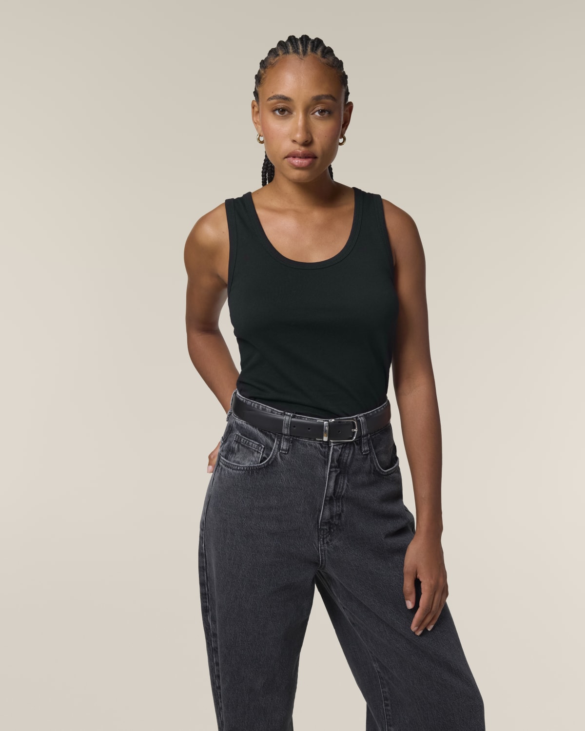 Stanley Stella Stella Ava in Black – Modellansicht