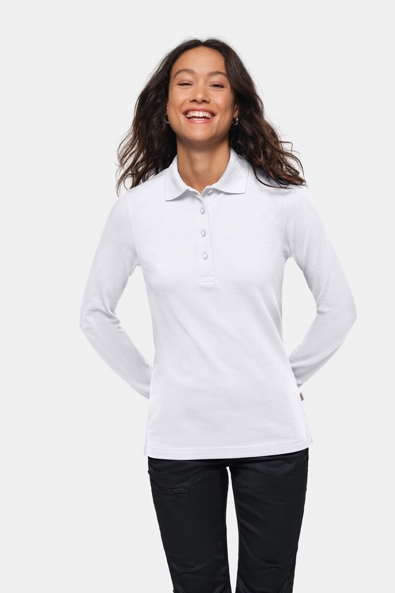 HAKRO 215 Damen Longsleeve-Poloshirt MIKRALINAR® in Weiß – Modellansicht