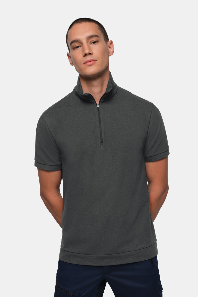 HAKRO 534 Zip-Shirt Piqué MIKRALINAR® ECO in Karbongrau – Modellansicht