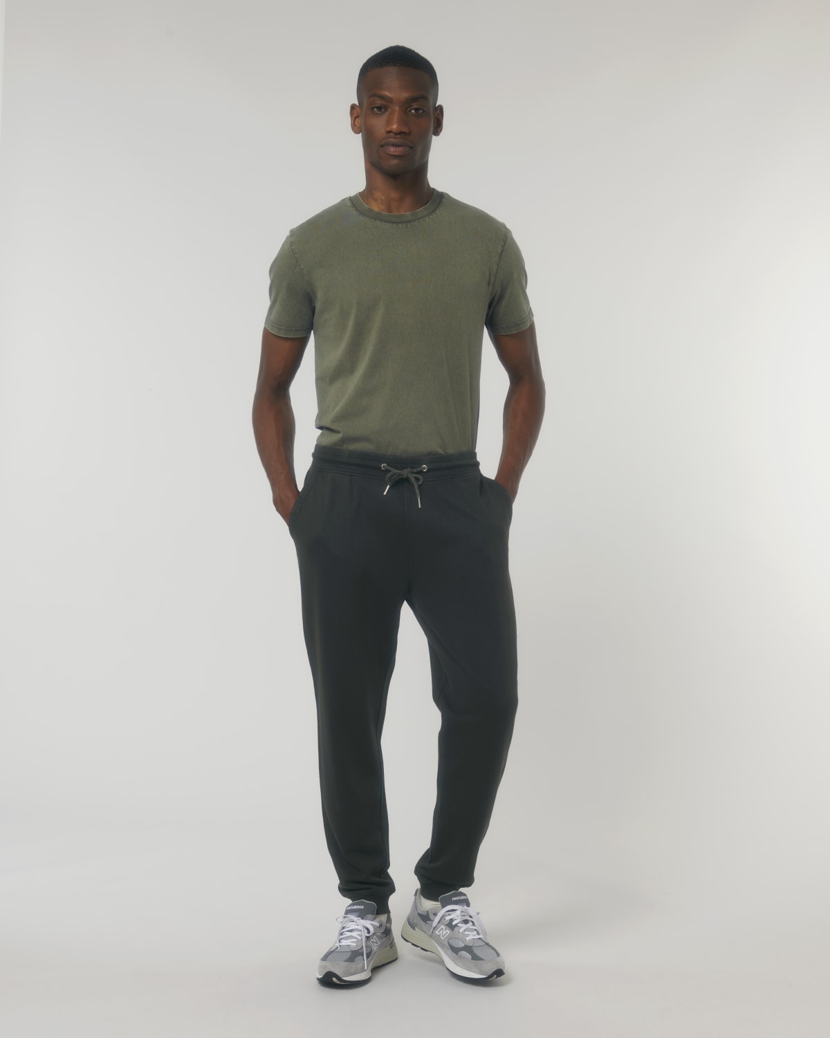 Stanley Stella Mover Vintage in G. Dyed Black Rock – Modellansicht