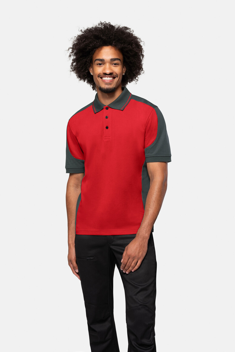 HAKRO 839 Poloshirt Contrast MIKRALINAR® in Rot/Anthrazit – Modellansicht
