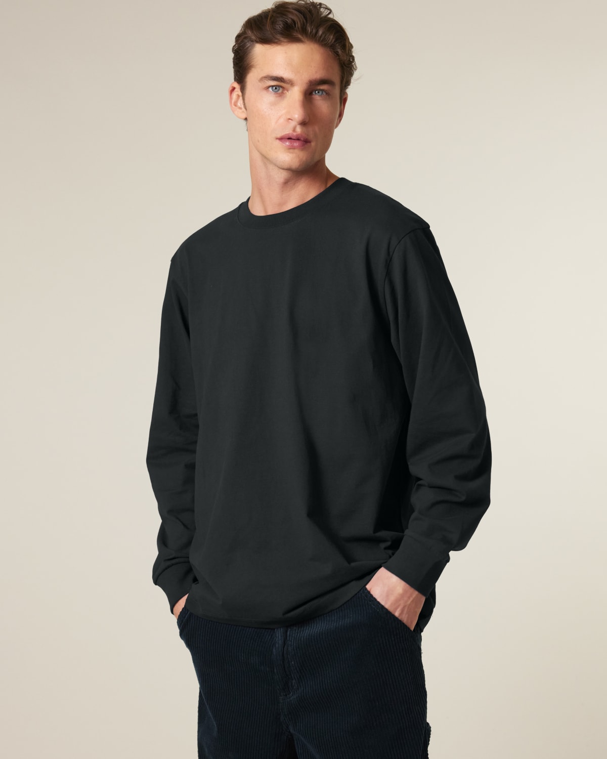 Stanley Stella Freestyler Long Sleeve in Black – Modellansicht