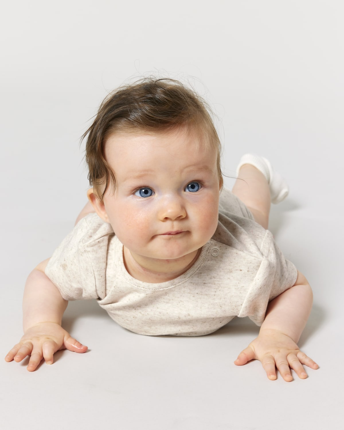 Stanley Stella Baby Body in Eco-Heather – Modellansicht