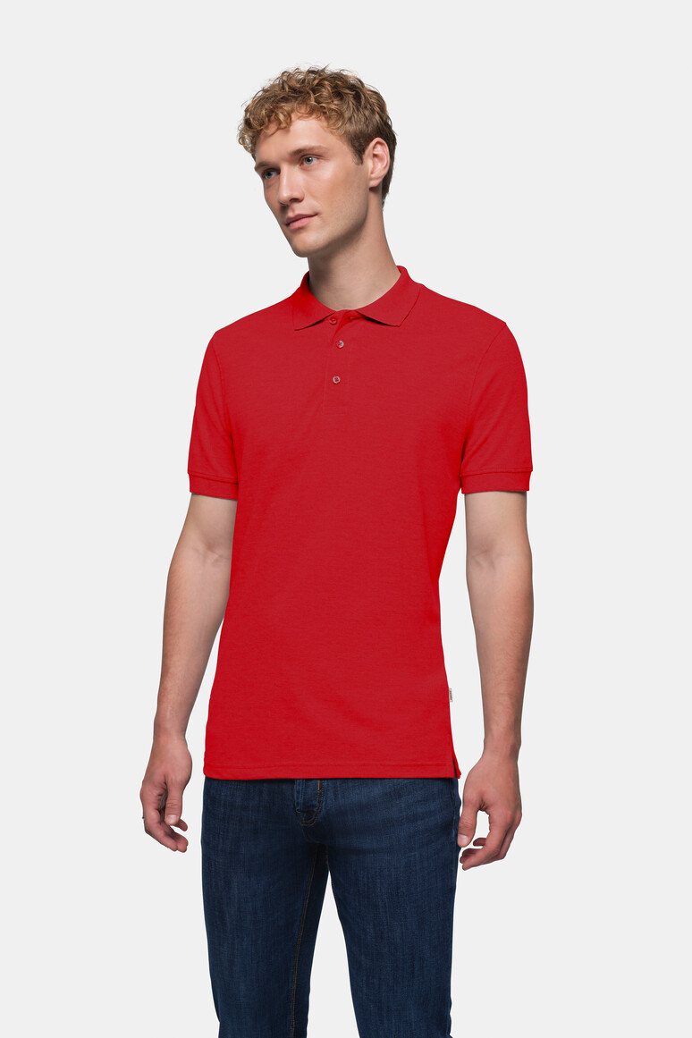 HAKRO 810 Poloshirt Classic in Rot – Modellansicht