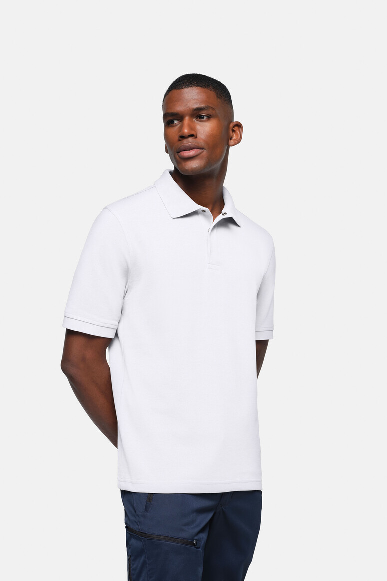 HAKRO 819 Poloshirt MIKRALINAR® HACCP in Weiß – Modellansicht
