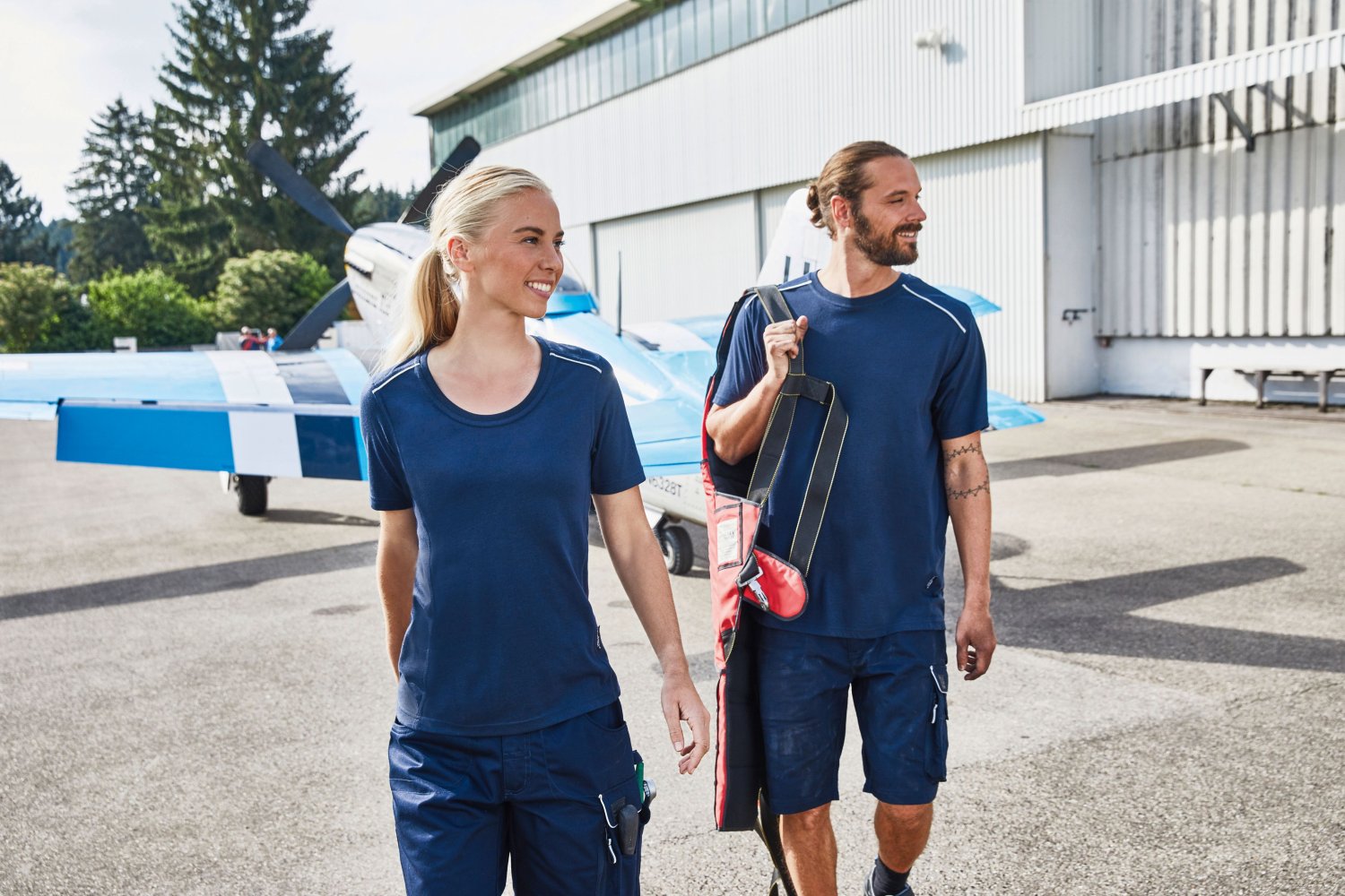Daiber Men's Workwear T-Shirt - SOLID - OCS Blended in Black – Modellansicht
