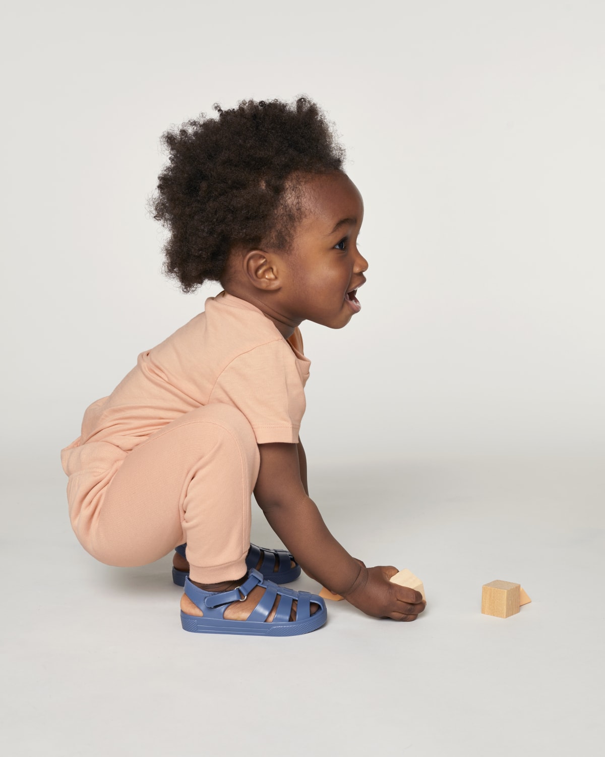 Stanley Stella Baby Creator in Fraiche Peche – Modellansicht