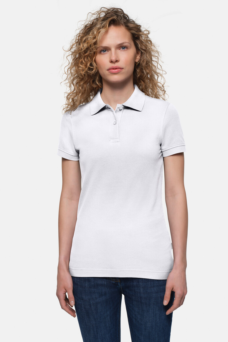 HAKRO 224 Damen Poloshirt Top in Weiß – Modellansicht