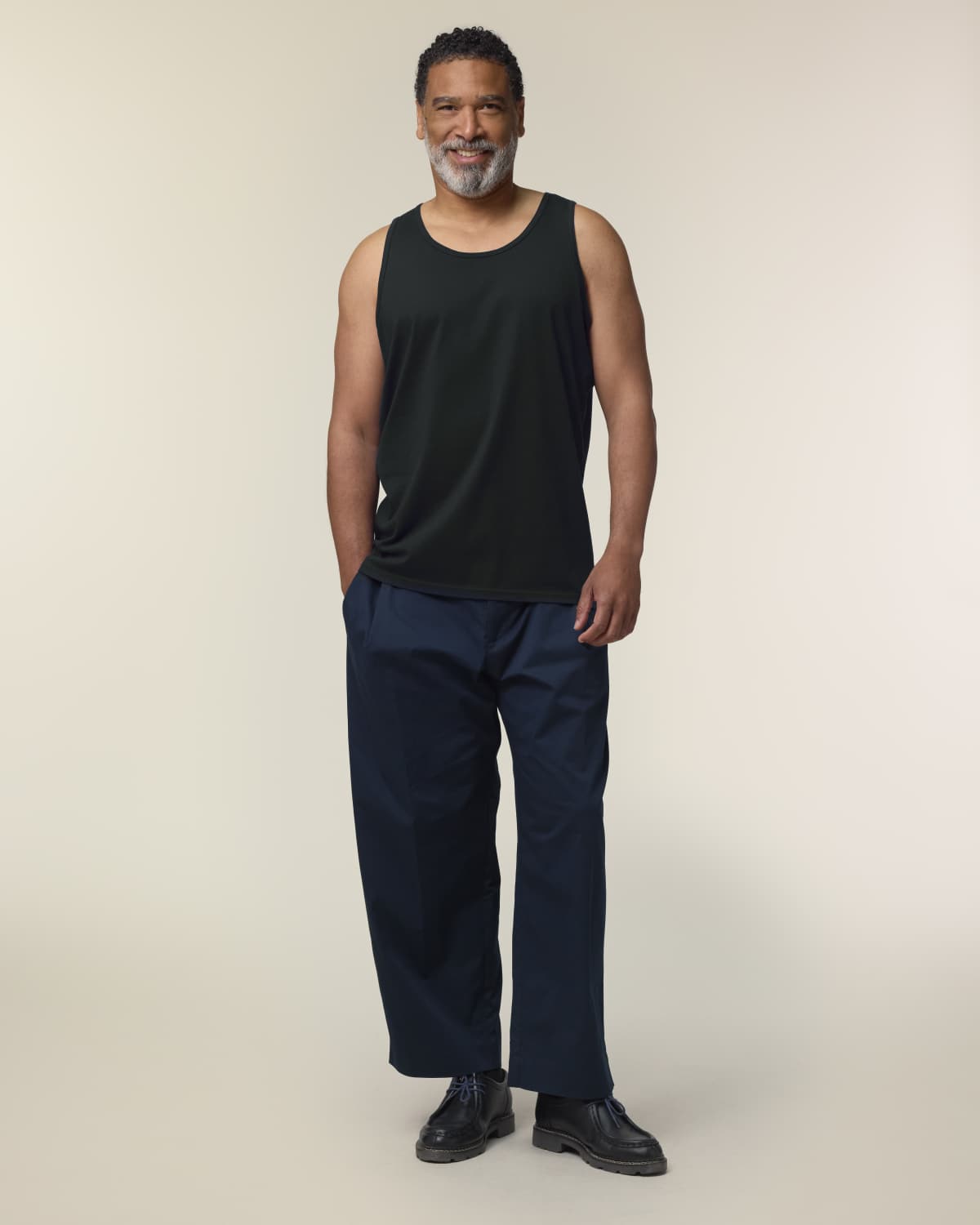Stanley Stella Stanley Stancer in Black – Modellansicht