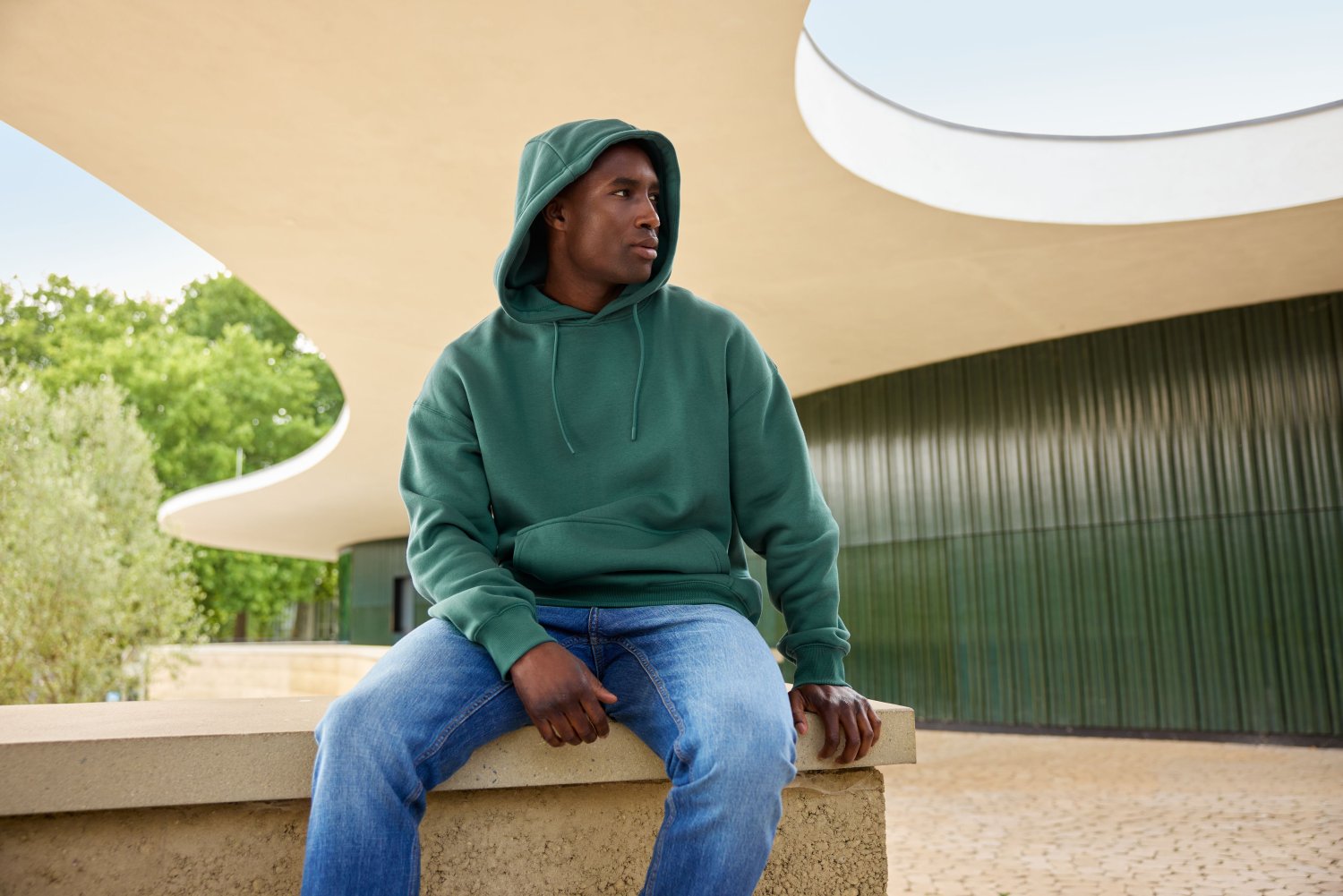 Daiber Oversized Sweat Hoody UNISEX OCS Blended & RCS in Navy – Modellansicht