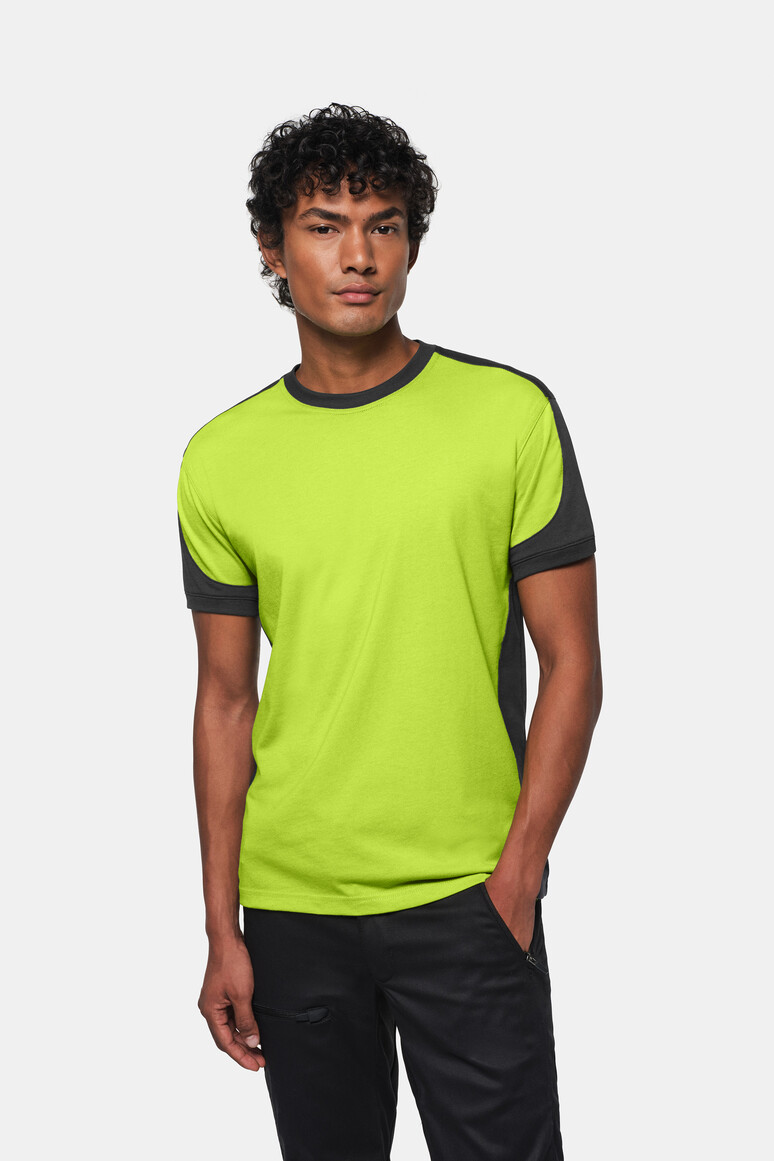 HAKRO 290 T-Shirt Contrast MIKRALINAR® in Kiwi/Anthrazit – Modellansicht
