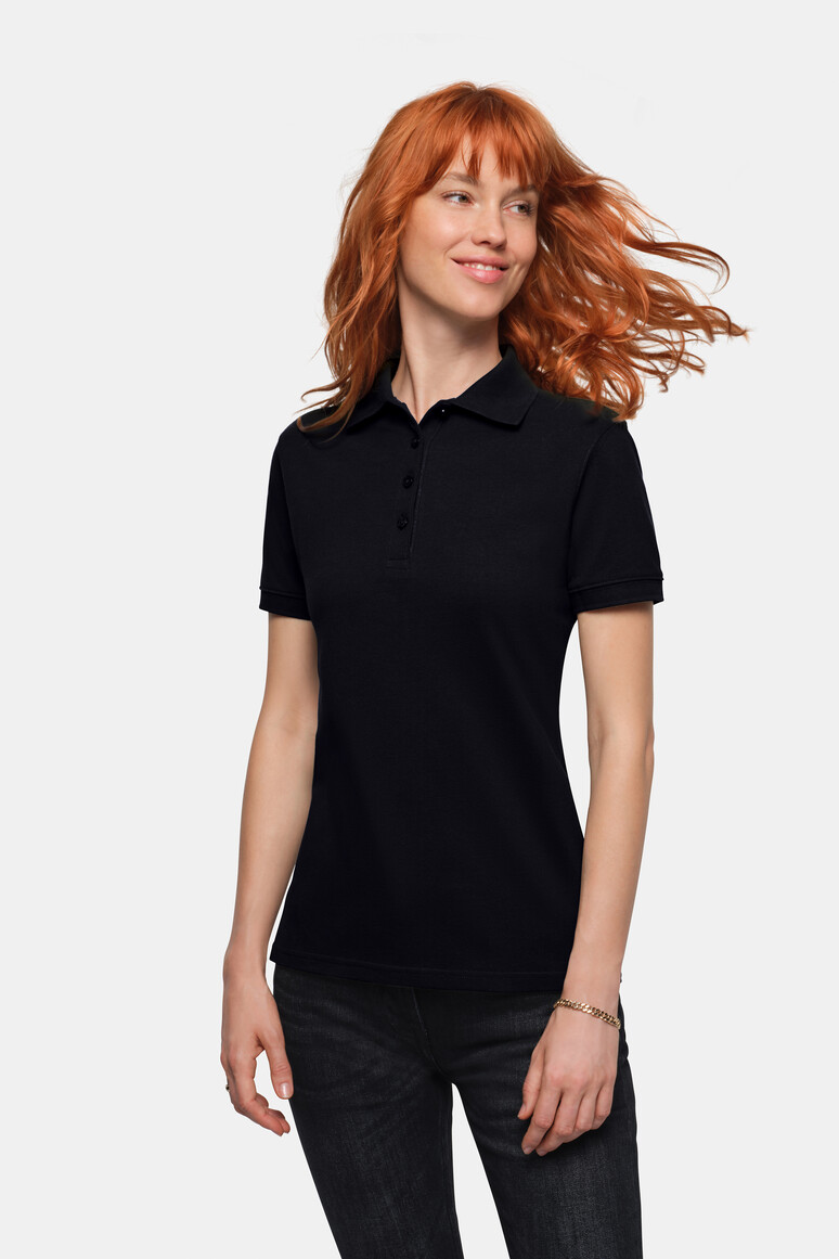HAKRO 301 Damen Poloshirt Bio-Baumwolle in Schwarz – Modellansicht