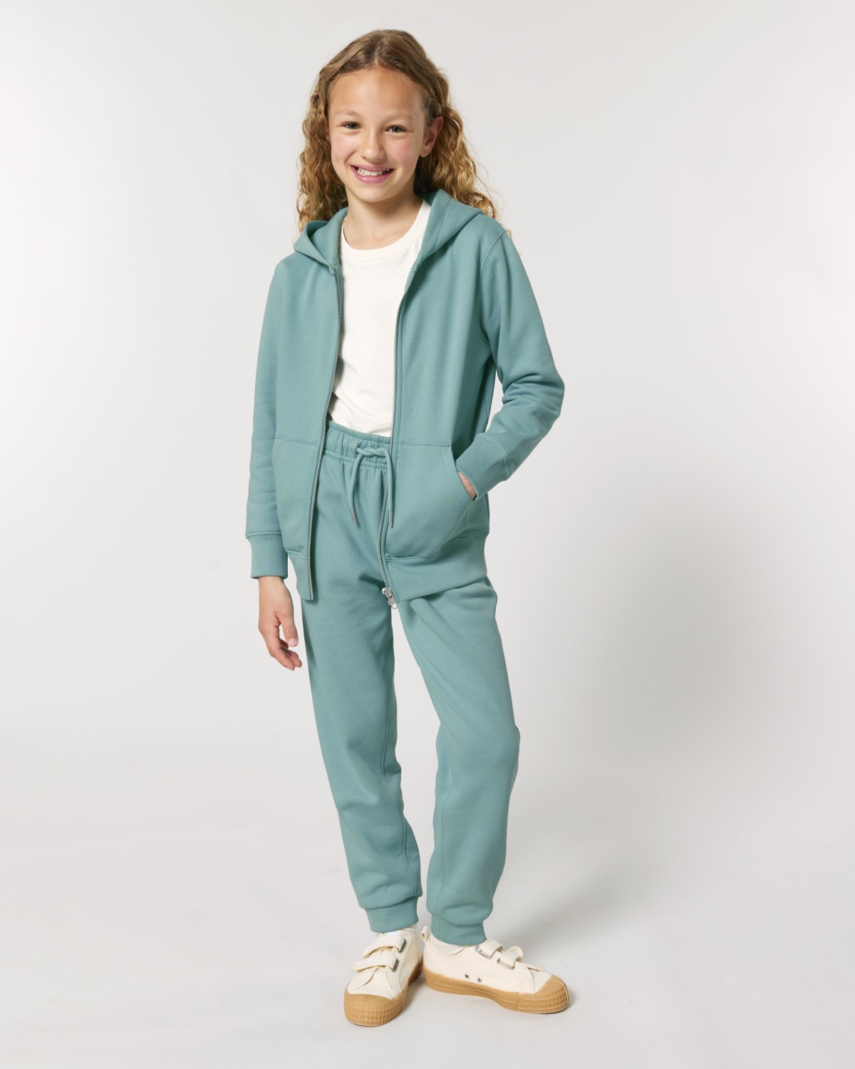 Stanley Stella Mini Cultivator 2.0 in Teal Monstera – Modellansicht