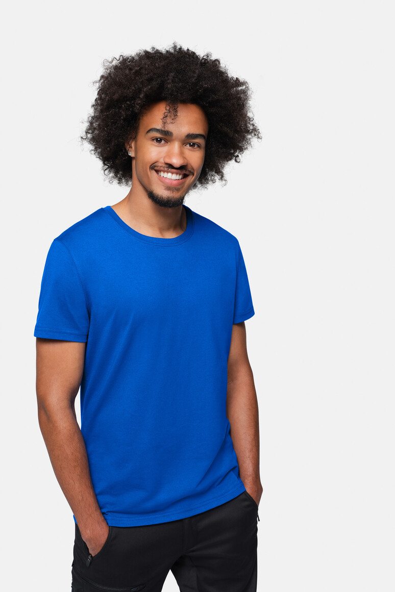 HAKRO 530 T-Shirt MIKRALINAR® ECO in Royalblau – Modellansicht