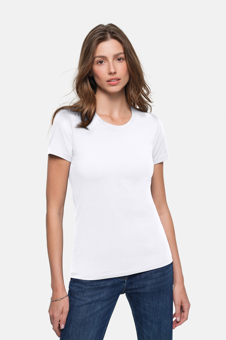 HAKRO 127 Damen T-Shirt Classic in Weiß – Modellansicht
