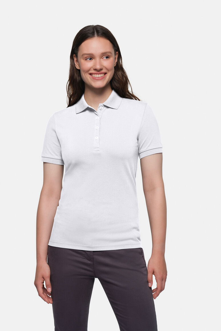 HAKRO 222 Damen Poloshirt Stretch in Weiß – Modellansicht