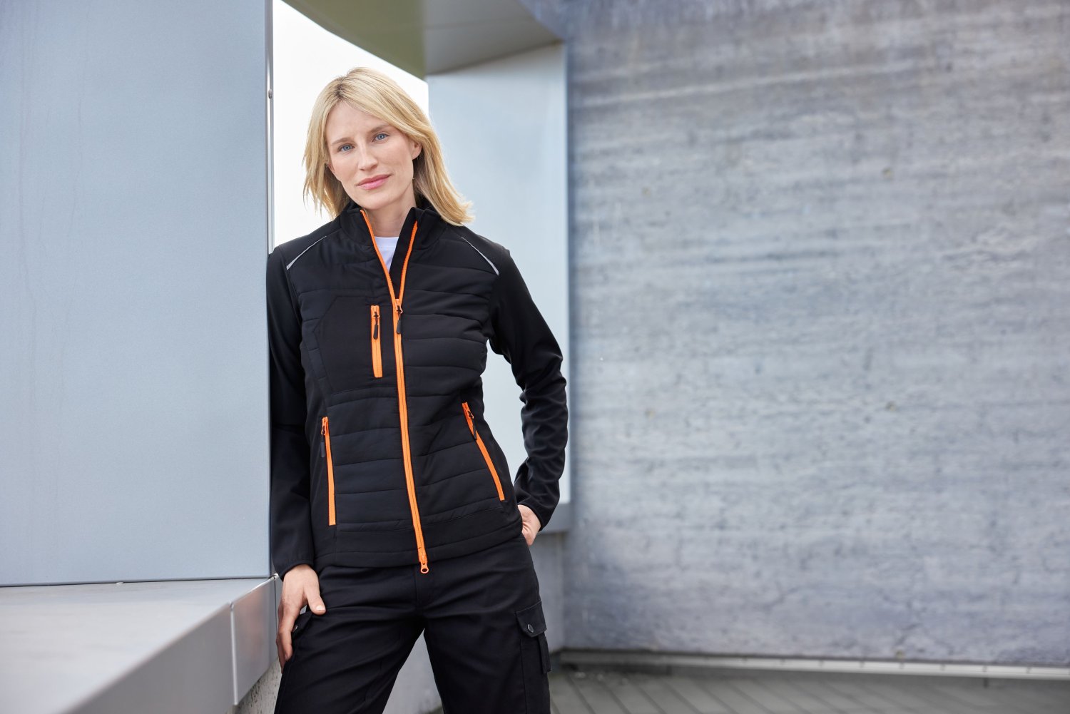 Daiber Ladies' Hybrid Jacket GRS in Black/Black – Modellansicht