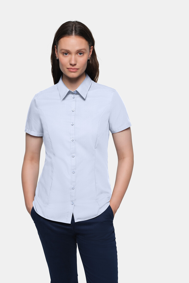 HAKRO 112 1/2-Arm Bluse Business in Himmelblau – Modellansicht