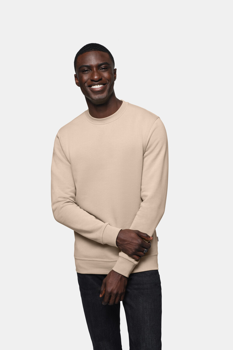 HAKRO 471 Sweatshirt Premium in Sand – Modellansicht